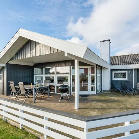 Ferienhaus Amazing In With 3 Bedrooms, Sauna & Wifi *