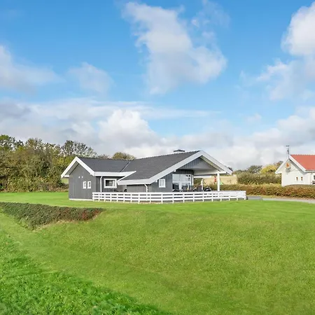 Amazing In With 3 Bedrooms, Sauna & Wifi